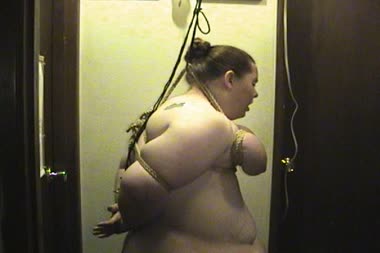 Bound Lorelai - Flogged In The Hallway