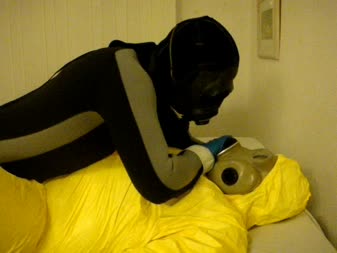 Gasmask Sex 1 Part 2 - Part 2 of 2.
i'm fucking my girlfriend while she's bound to the bed.