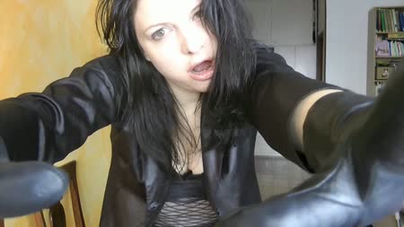 Gisy Italian foot fetish model studio - Hand Smothering Attack Smother Gisy Italian foot fetish model studio - Hand Smothering Attack Smother