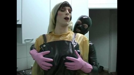 Rubber Leila Media - Kinky Latex Washerwoman Rubber Leila Media - Kinky Latex Washerwoman