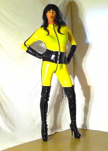 As Play In Yellow Rubber - A nice vibrating dildo far up susan,s ass is always a good day !